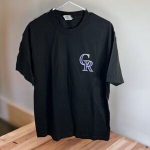 Colorado Rockies T-shirt Large Men’s Short Sleeve T-shirt Black MLB Baseball